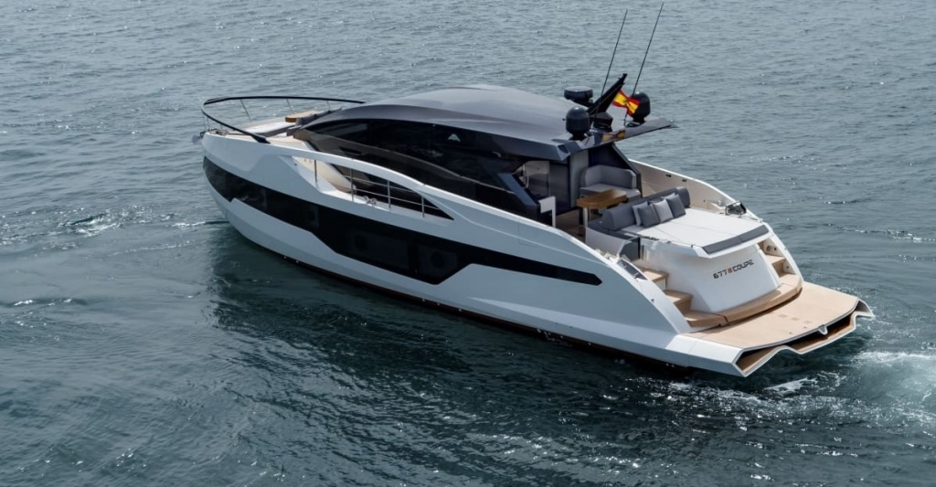 Astondoa 577 Coupe.jpeg Astondoa 577 Coupe.jpeg